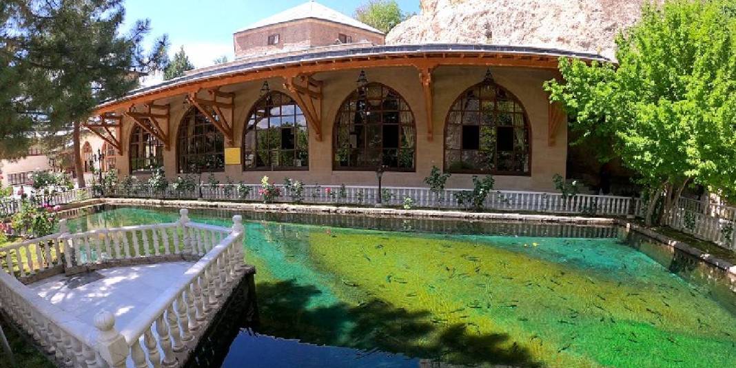 Doğu Anadolu’nun ziyaretçi akınına uğrayan adresi! Tarih, maneviyat, doğallık: Buraya giden hayran kalmadan dönmüyor 2